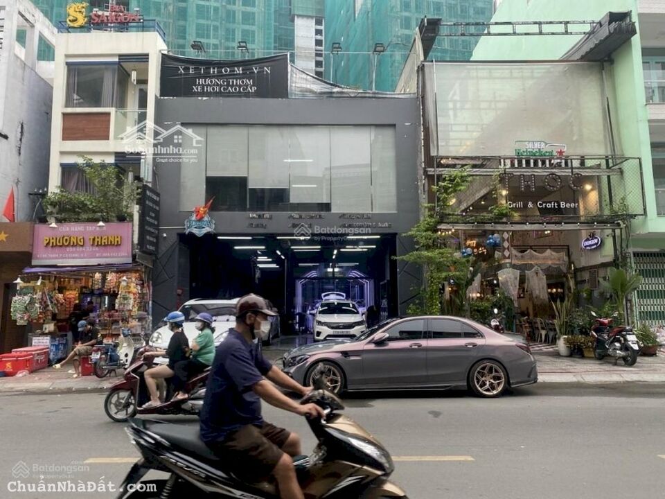 Cho Thuê nhà Mặt Tiền đường Đề Thám, Phường CG, Quận 1, DT: 8.5x23, DTSD: 195.5 m2. Giá: 130 tr/th	