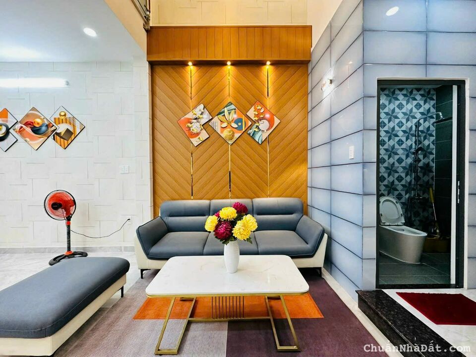 Bán Nhà Nguyễn Văn Khối, P.9 - 4 x 12 - Nhà Cực Đẹp, Ô Tô Thông 