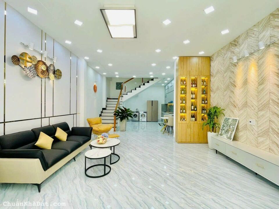 Bán Nhà Hẻm Xe Hơi ĐS 3 , P.9 - 5 x 12 - 3 Lầu Đẹp - Chỉ Sau Căn MT