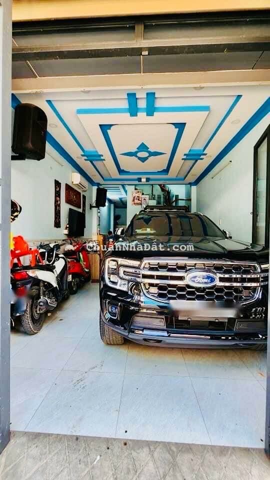 GẦN AEON TÂN PHÚ - HẺM XE HƠI NGỦ NHÀ - NHÀ MỚI 3 TẦNG BTCT - 50M 3 PHÒNG NGỦ GIÁ 5 TỶ TL