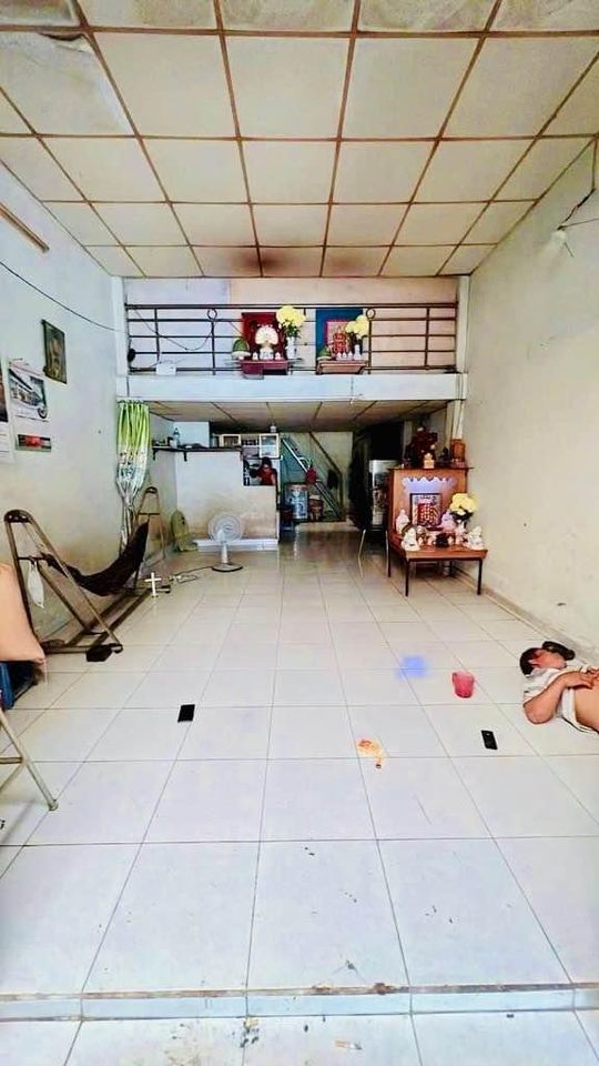 HÀNG ĐẦU TƯ - NGAY CHỢ GÒ XOÀI - MẶT TIỀN KINH DOANH ĐƯỜNG 10M - 61M 2 TẦNG NHỈNH 4 TỎI HÀNG ĐẦU TƯ - NGAY CHỢ GÒ XOÀI - MẶT TIỀN KINH DOANH ĐƯỜNG 10M - 61M 2 TẦNG NHỈNH 4 TỎI