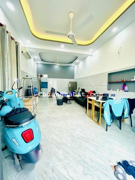 MẶT TIỀN KINH DOANH LÔ GÓC - GẦN AEON TÂN PHÚ - CHỢ 26/3 - 45M 2 TẦNG 3 PN GIÁ NHỈNH 4 TỶ