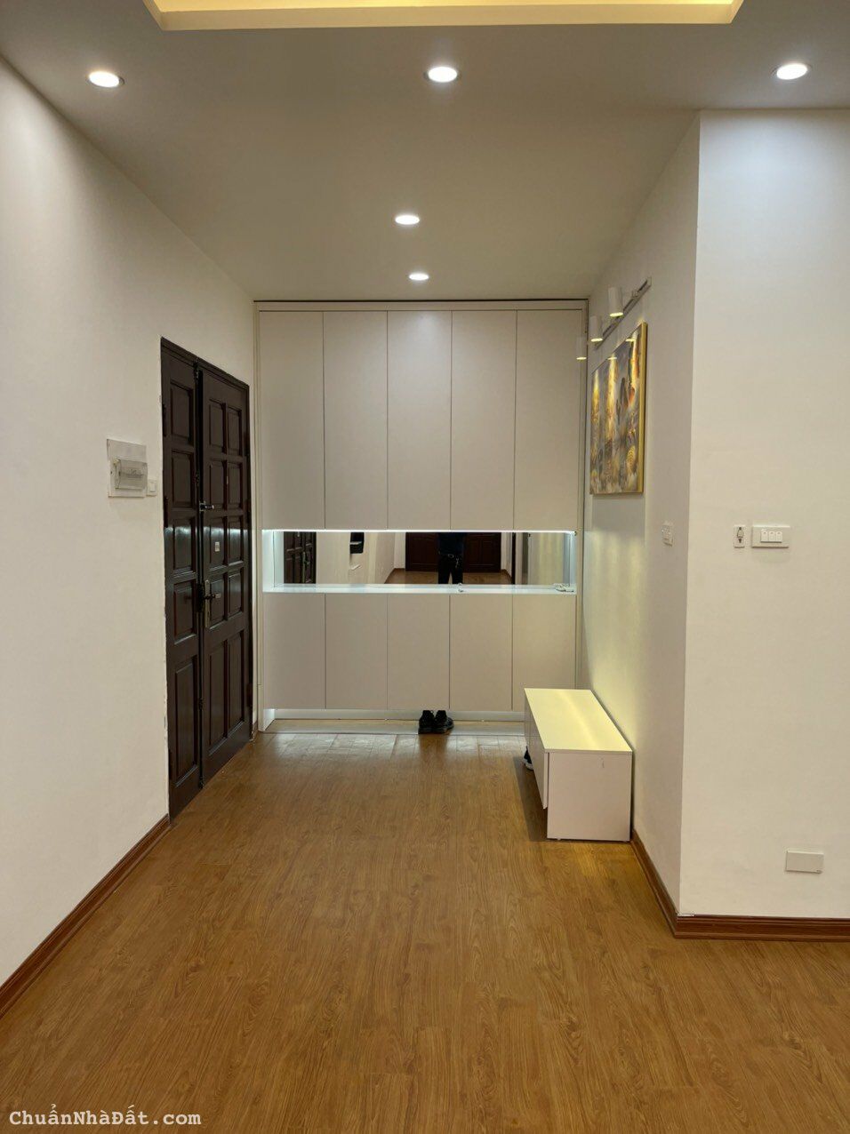 Bán căn hộ N09B2 Thành Thái – Dịch Vọng- Cầu Giấy  133m2 3PN 2WC nhà đẹp 5 tỷ LH 0966891695