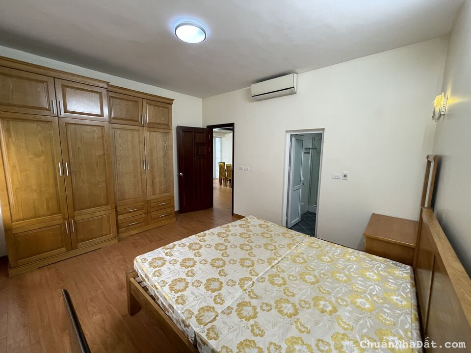 Bán căn hộ chung cư 165 Thái Hà – Đống Đa 100m 3PN 2WC Đủ đồ giá 5.05 tỷ LH 0981053095