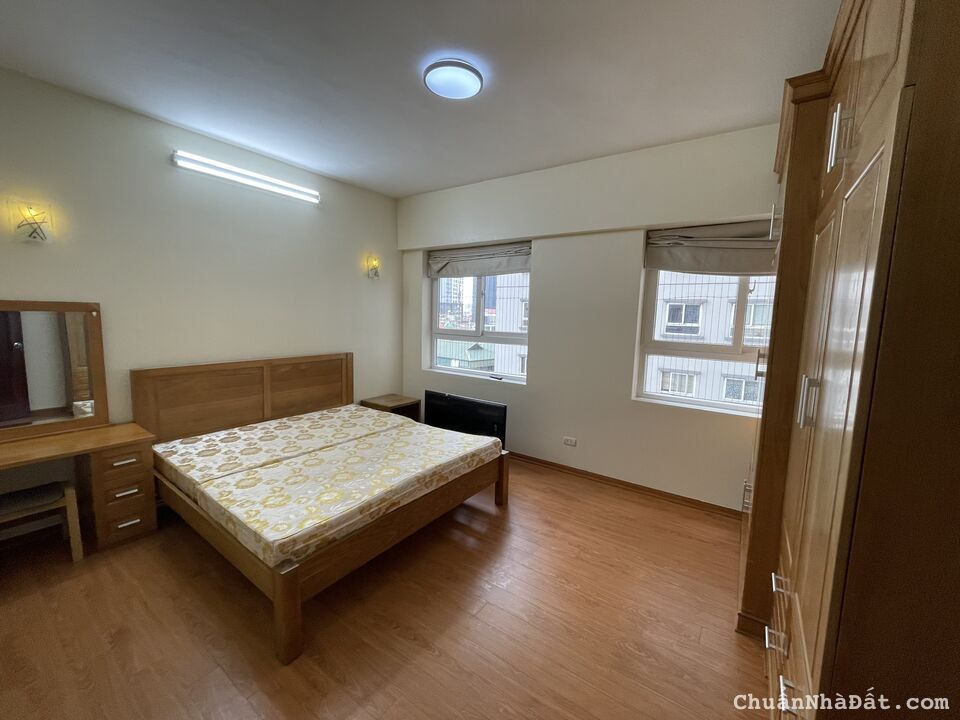 Bán căn hộ chung cư 165 Thái Hà – Đống Đa 100m 3PN 2WC Đủ đồ giá 5.05 tỷ LH 0981053095