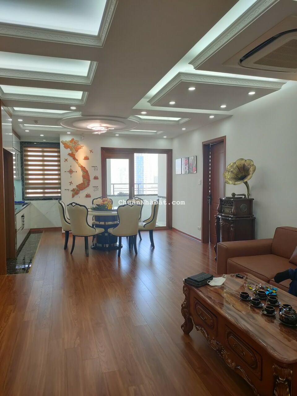 Bán căn hộ 187 Nguyễn Lương Bằng -Đống Đa, 132m 4PN 2WC,  nhà mới đẹp Giá 6.5 tỷ LH 0828353222