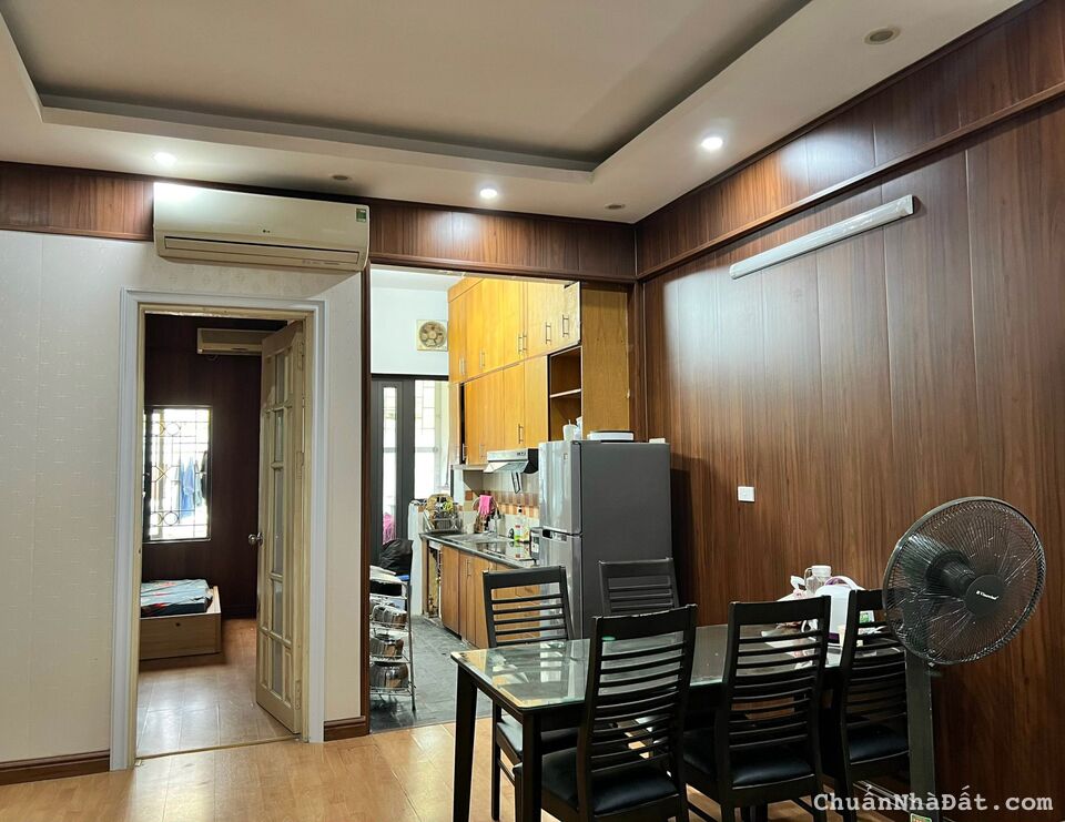 Bán căn hộ chung cư CT6 Dương Đình Nghệ, Yên Hòa – Cầu giấy 100m 3PN 2WC Đẹp ĐỦ ĐỒ giá 3.9 tỷ Bán căn hộ chung cư CT6 Dương Đình Nghệ, Yên Hòa – Cầu giấy 100m 3PN 2WC Đẹp ĐỦ ĐỒ giá 3.9 tỷ