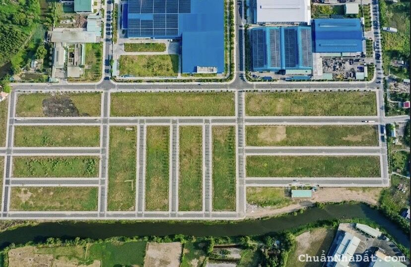 Cần thanh lý gấp đất MT đường Vườn Lài,P.An Phú Đông.2tỷ4/80m2.Sổ hồng riêng.Lh 0379783109(Trúc)