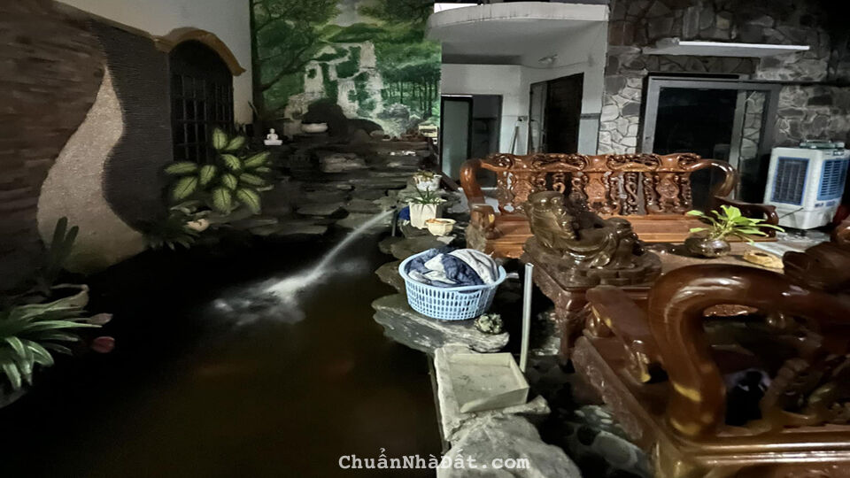 BÁN đất tặng B.Thự sân vườn đường T15 QUẬN 12, 1 trệt 1 lầu, 355m2, ngan 17.5x20, chỉ 6.8 Tỷ