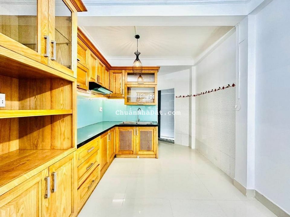 CHO THUÊ GẤP NHÀ MT ĐƯỜNG NGUYỄN THỊ MINH KHAI QUẬN 1 VỊ TRÍ KINH DOANH 