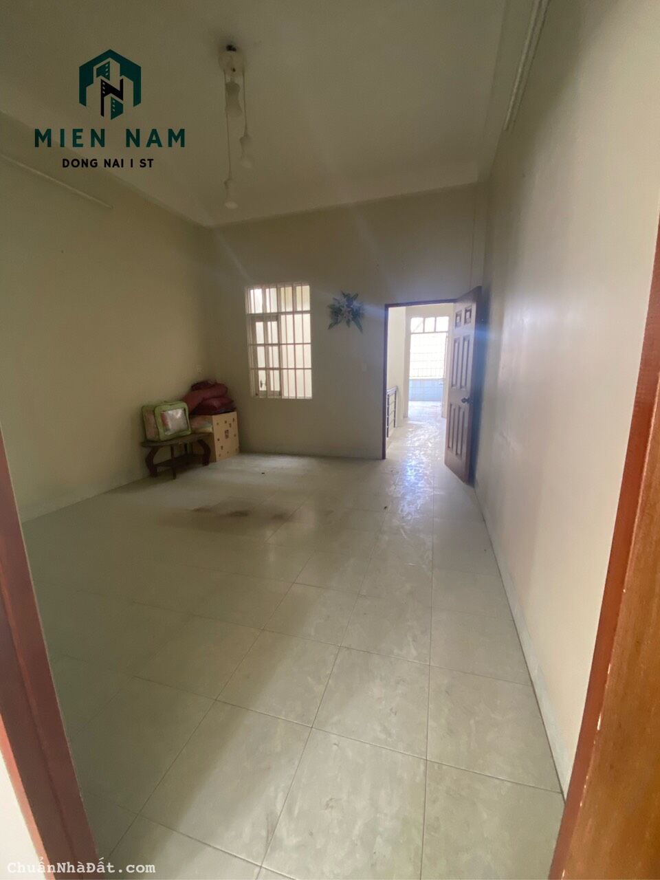 Cho thuê nhà 1 trệt 2 lầu mặt tiền đường Khu D2D Võ Thị Sáu.