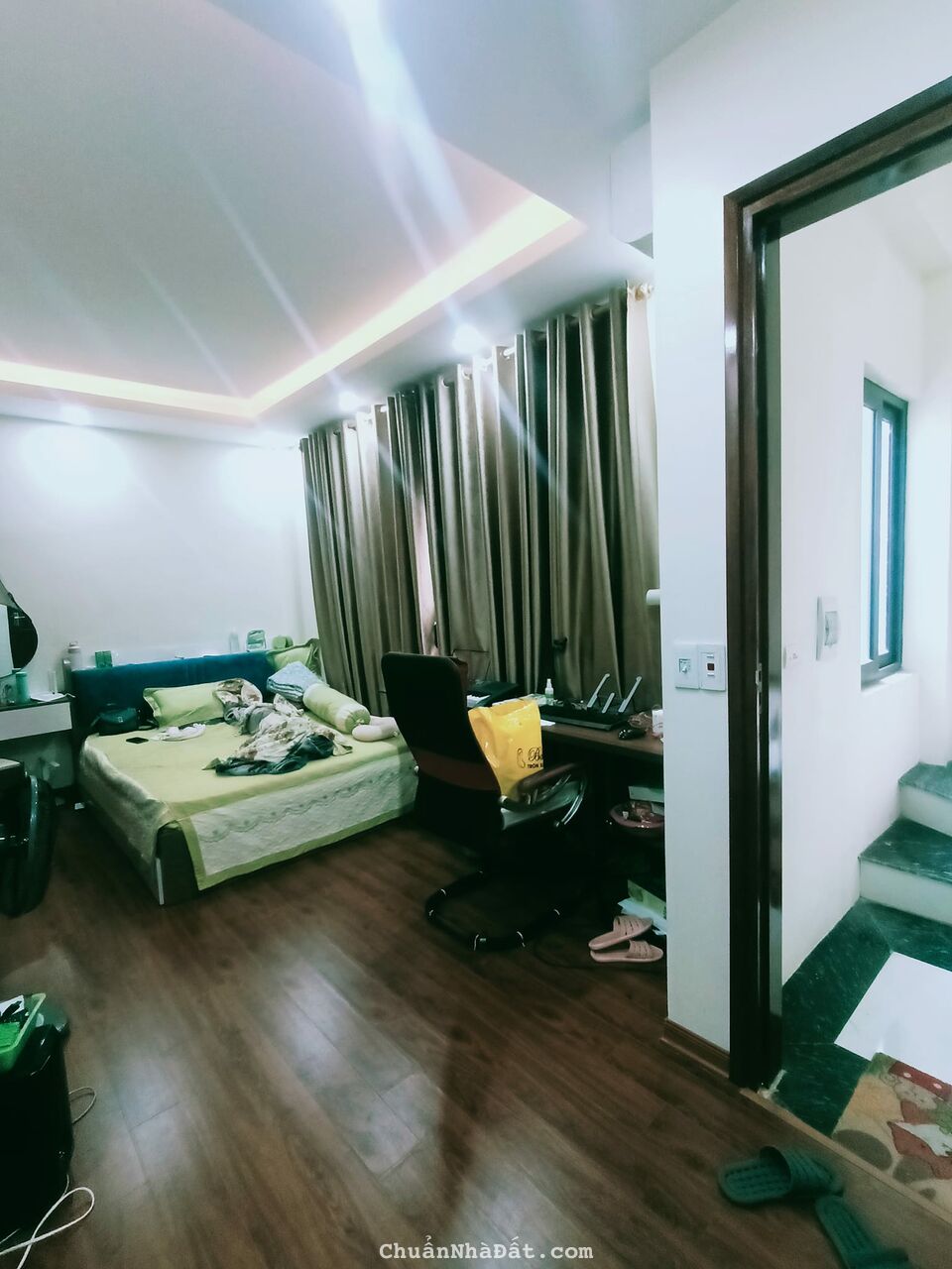 Bán nhà Phố Ngọc Trì Cổ Linh gần Aeon Mall 5 tầng 50m2, có sân riêng cổng riêng giá 2,55 tỷ