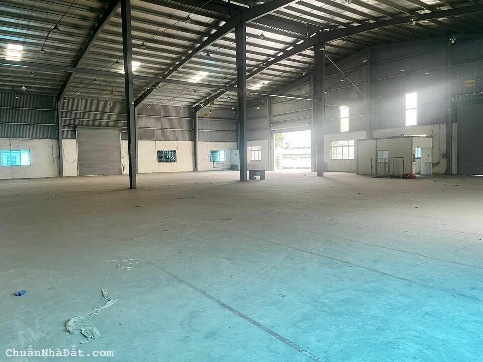 Cho thuê 2.300m2 nhà kho, xưởng sx nhẹ tại Cụm Công Nghiệp Phủ Lỗ, Sóc Sơn.Giá 50k/m2.