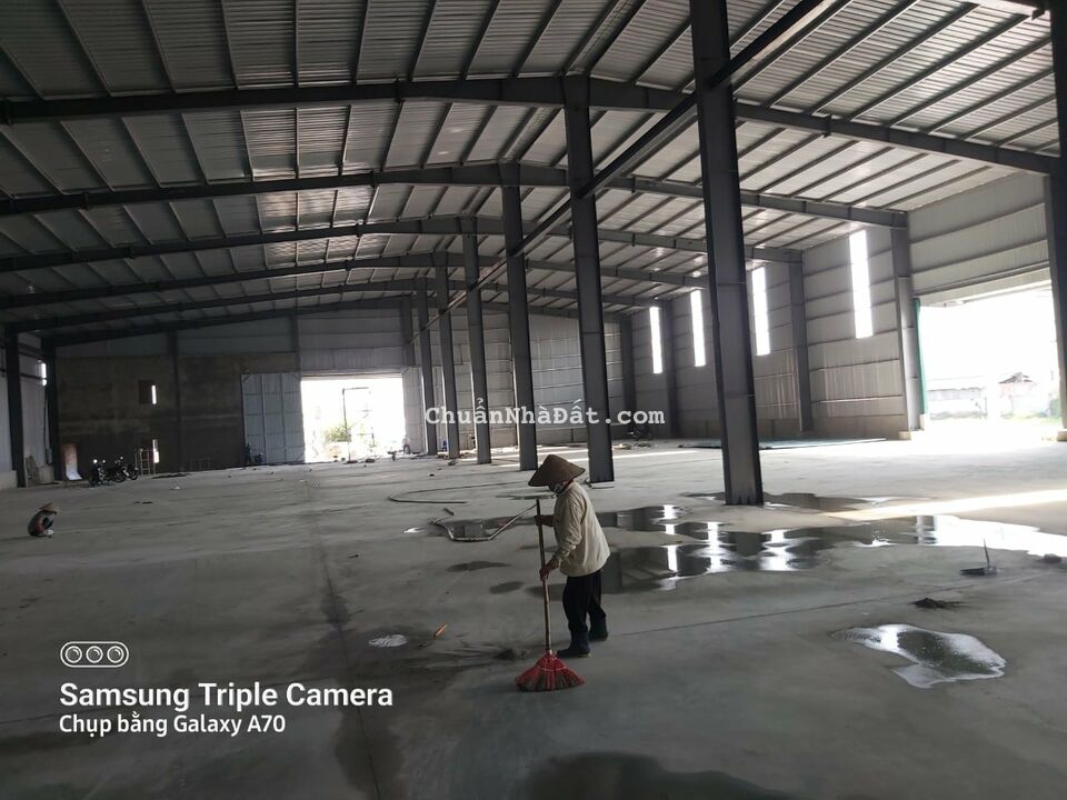 Cần cho thuê diện tích 2500m2- 4400m2 tại Thắng Lợi,Thường Tín,Hà Nội .Vị tri thuận lợi gÍap QL1A ,