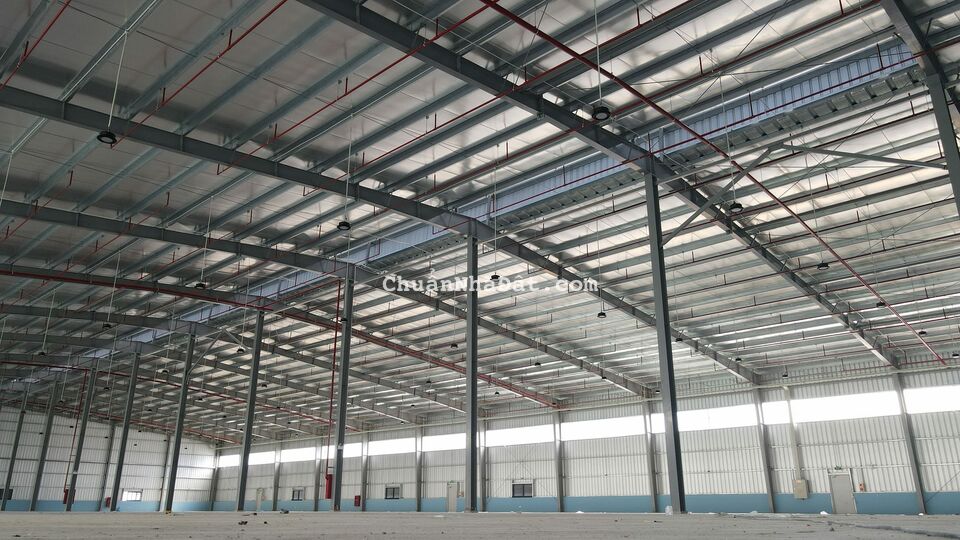 CÒN TRỐNG DUY NHẤT 2000M2 XƯỞNG TẠI PHÚ THỊ 