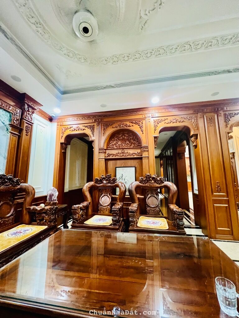 Biệt thự khu Bắc Hải-ngang 12.5m-9PN-thang máy+hồ bơi-nội thất nhập từ Đức