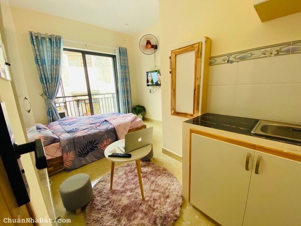 Bán CHDV HXH gần Ngã Tư Phú Nhuận-MT 9.6m-Mới xây-125m2-giá sốc