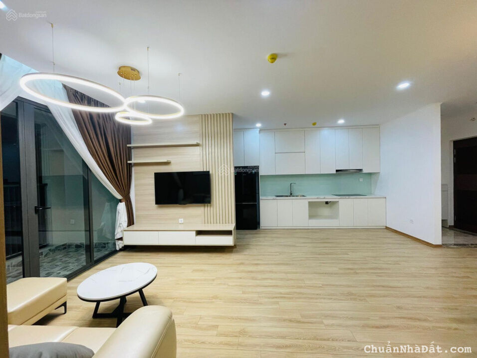 Cho thuê căn hộ chung cư Home City 2PN giá 12 triệu, 3PN giá 14 triệu. KH em: 0917 046 116