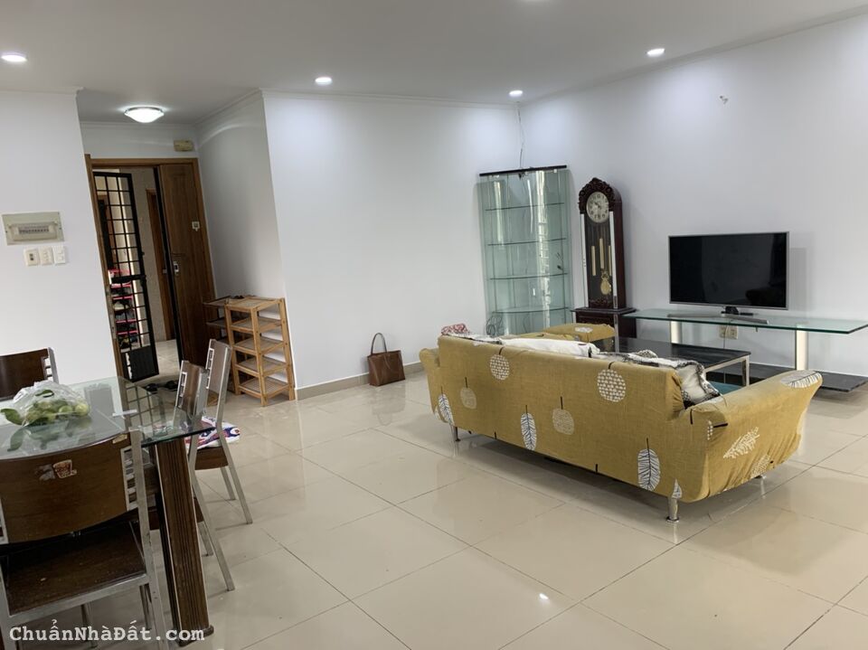 Cho thuê căn hộ Nguyễn Văn Đậu 3 phòng ngủ / 2WC full đồ nội thất chỉ 17 Triệu Tel 0942.811.343 Ton