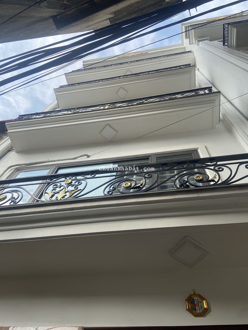 Nhà đẹp – Ô tô gần - Ở ngay Lạc Long Quân giá gật mình 5 tỷ 3