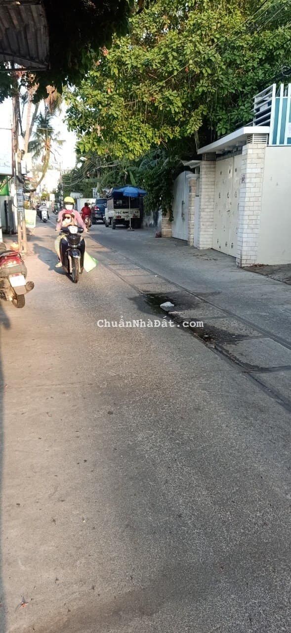 Bán nhà Ngọc Hiêp đường ô tô tránh nhau