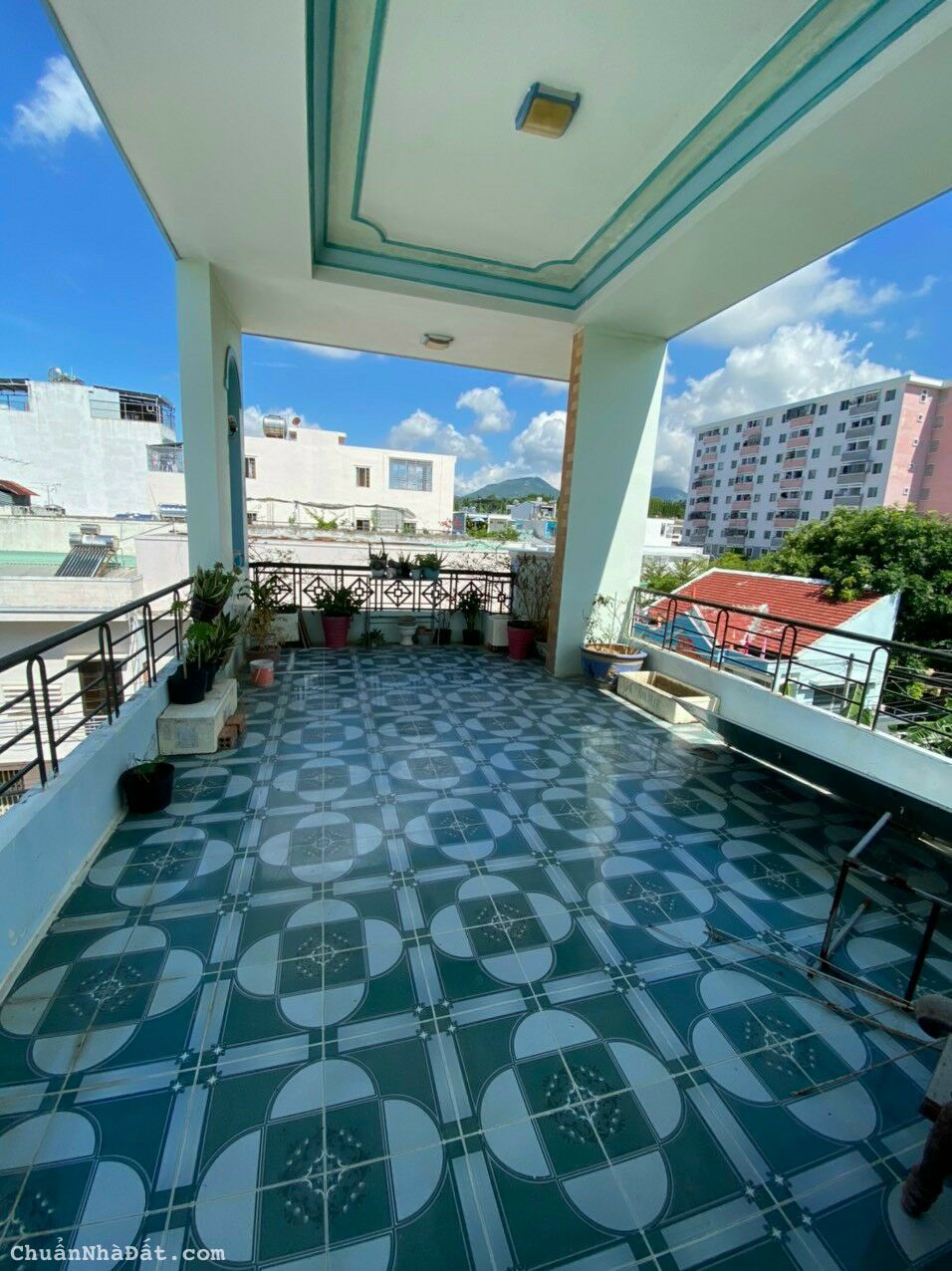 Bán rẻ nhà 3 Tầng đường Lương Văn Can