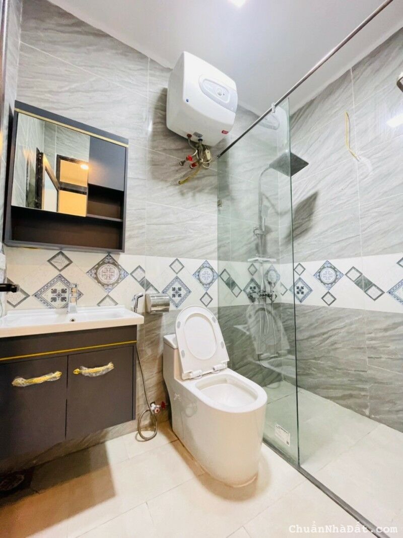 Bán Nhà Yên Hoa Tây Hồ 51m 6T Thang Máy MT4m 24 tỷ 0979312111