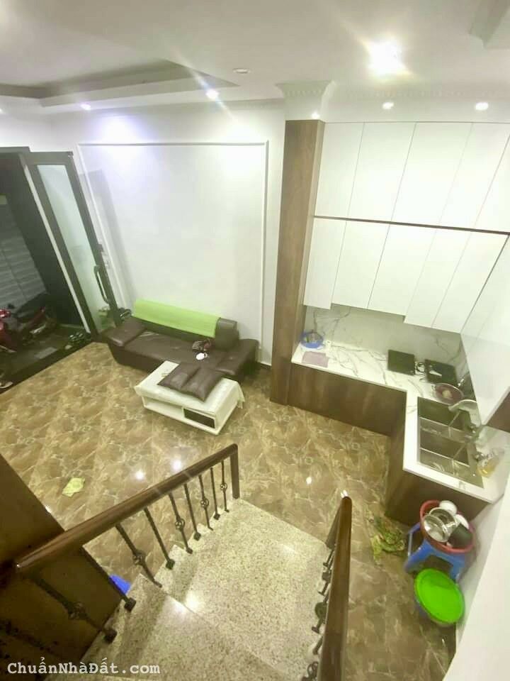 Bán Nhà Thịnh Quang, Đống Đa 33m3 5T 4 tỷ 0979312111 