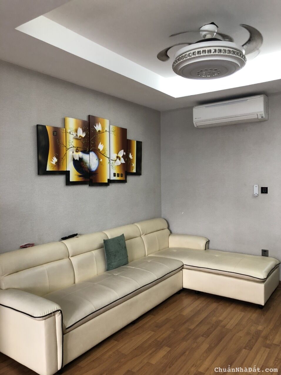 Bán CHCC Home City - 177 Trung Kính, Cầu Giấy - 70m2 - 2N - 2VS - 3.45 Tỷ.