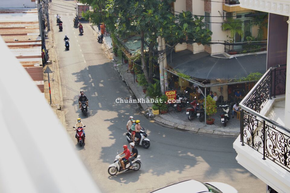 Bán nhà MT trung tâm quận Tân Phú, 1 trệt 3 lầu, đang cho thuê giá 60tr/tháng LH 0395457564