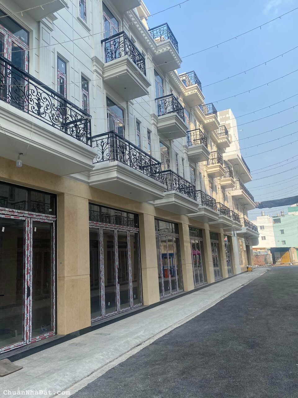 CHO THUÊ MẶT BẰNG KINH DOANH 8X18M ĐƯỜNG TRỊNH ĐÌNH TRỌNG ,Q TÂN PHÚ LH: 0395457564