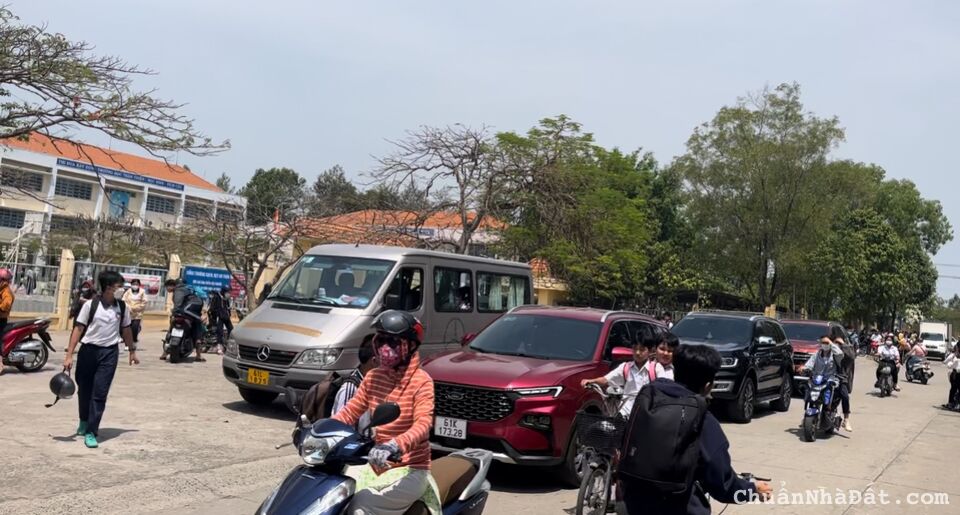 BÁN LỖ LÔ ĐẤT 150M2 FULL THỔ CƯ, NGAY CHỢ ĐÔNG ĐÚC VÀ TRƯỜNG HỌC, 1 TỶ 420 BÁN LỖ LÔ ĐẤT 150M2 FULL THỔ CƯ, NGAY CHỢ ĐÔNG ĐÚC VÀ TRƯỜNG HỌC, 1 TỶ 420