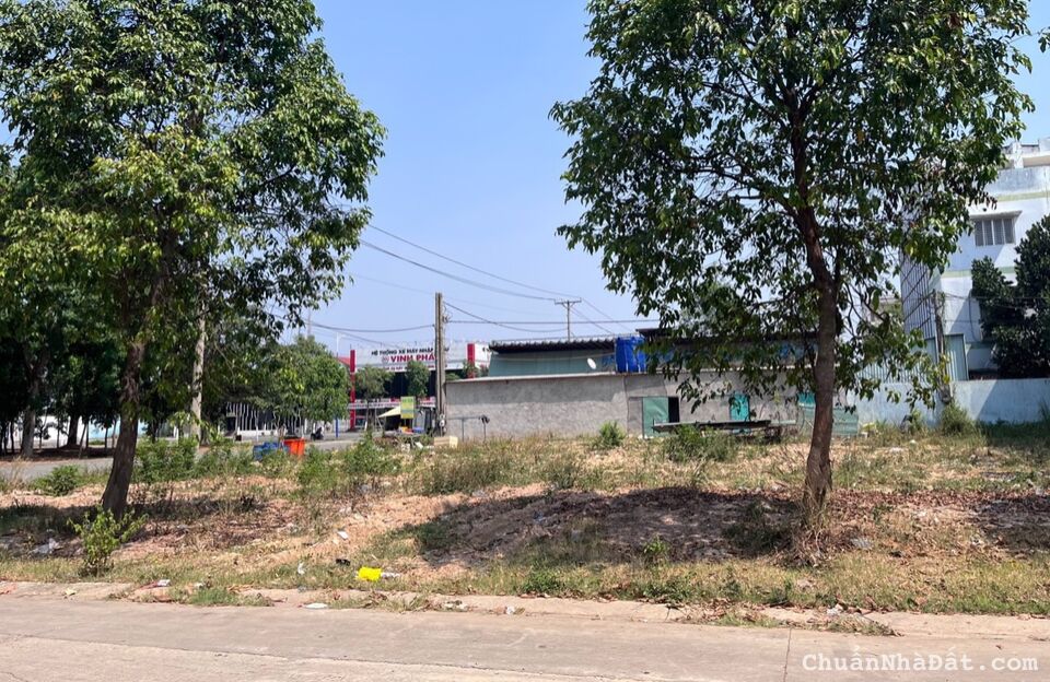 Bán Lô Đất 150m2 Mặt Tiền Ngay Cổng Chính Mỹ Phước 3- Kế Siêu Thị và Chợ - Dân Cư Đông Đúc - 1ty450 Bán Lô Đất 150m2 Mặt Tiền Ngay Cổng Chính Mỹ Phước 3- Kế Siêu Thị và Chợ - Dân Cư Đông Đúc - 1ty450