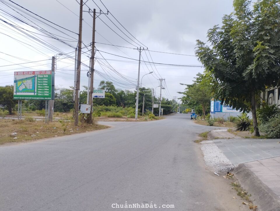 Cần bán ngay nền đất ĐH BÁCH KHOA đường Nguyễn Duy Trinh, diện tích 458m2, giá 54 tr/m2, trục đường Cần bán ngay nền đất ĐH BÁCH KHOA đường Nguyễn Duy Trinh, diện tích 458m2, giá 54 tr/m2, trục đường