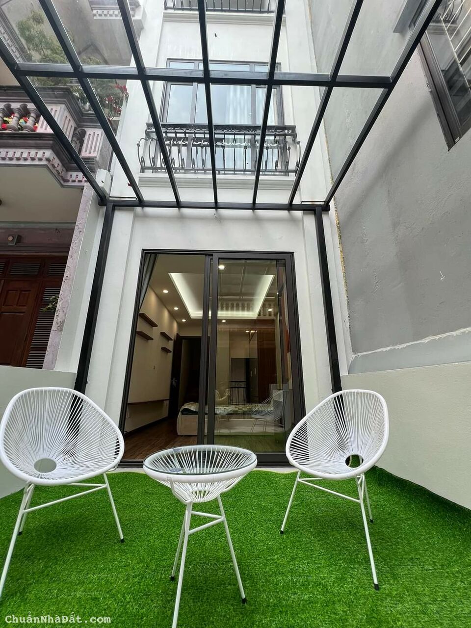 BÁN NHÀ HOÀNG QUỐC VIỆT, ÔTÔ ĐỖ CỬA, KINH DOANH