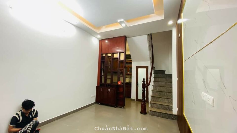 NHÀ ĐẸP THỤY KHUÊ, TÂY HỒ, DT 36M, GIÁ 4.1 TỶ.