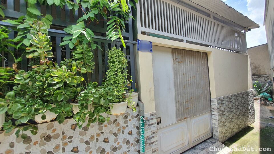 Bán nhà Bà Điểm, SHR, KT 4,2x13m, còn mới, giá 2,35 Tỷ Bán nhà Bà Điểm, SHR, KT 4,2x13m, còn mới, giá 2,35 Tỷ