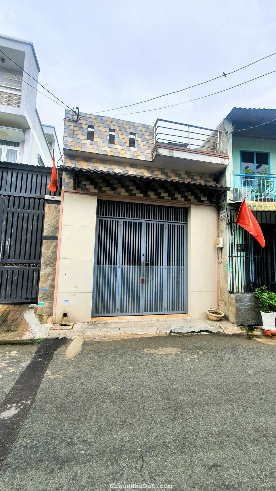 Bán nhà Hóc Môn, KT4,3x15, hậu 9m, mặt tiền nhựa 6m, gần chợ Đại Hải, XTT, giá 3,85 Tỷ Bán nhà Hóc Môn, KT4,3x15, hậu 9m, mặt tiền nhựa 6m, gần chợ Đại Hải, XTT, giá 3,85 Tỷ