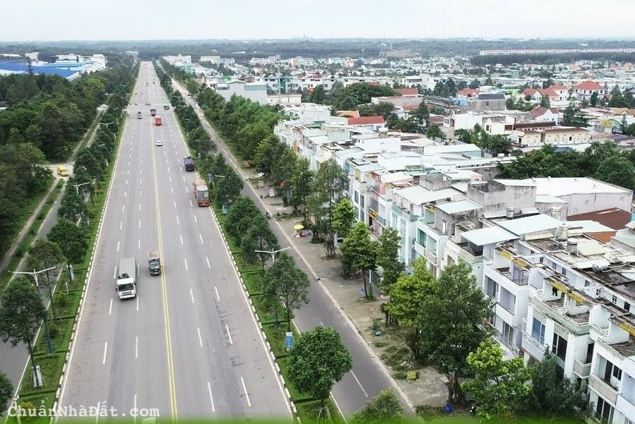 Nhà tôi cần bán đi 2 miếng đất thổ cư vị trí đẹp ở Mỹ Phước 3, giá rẻ