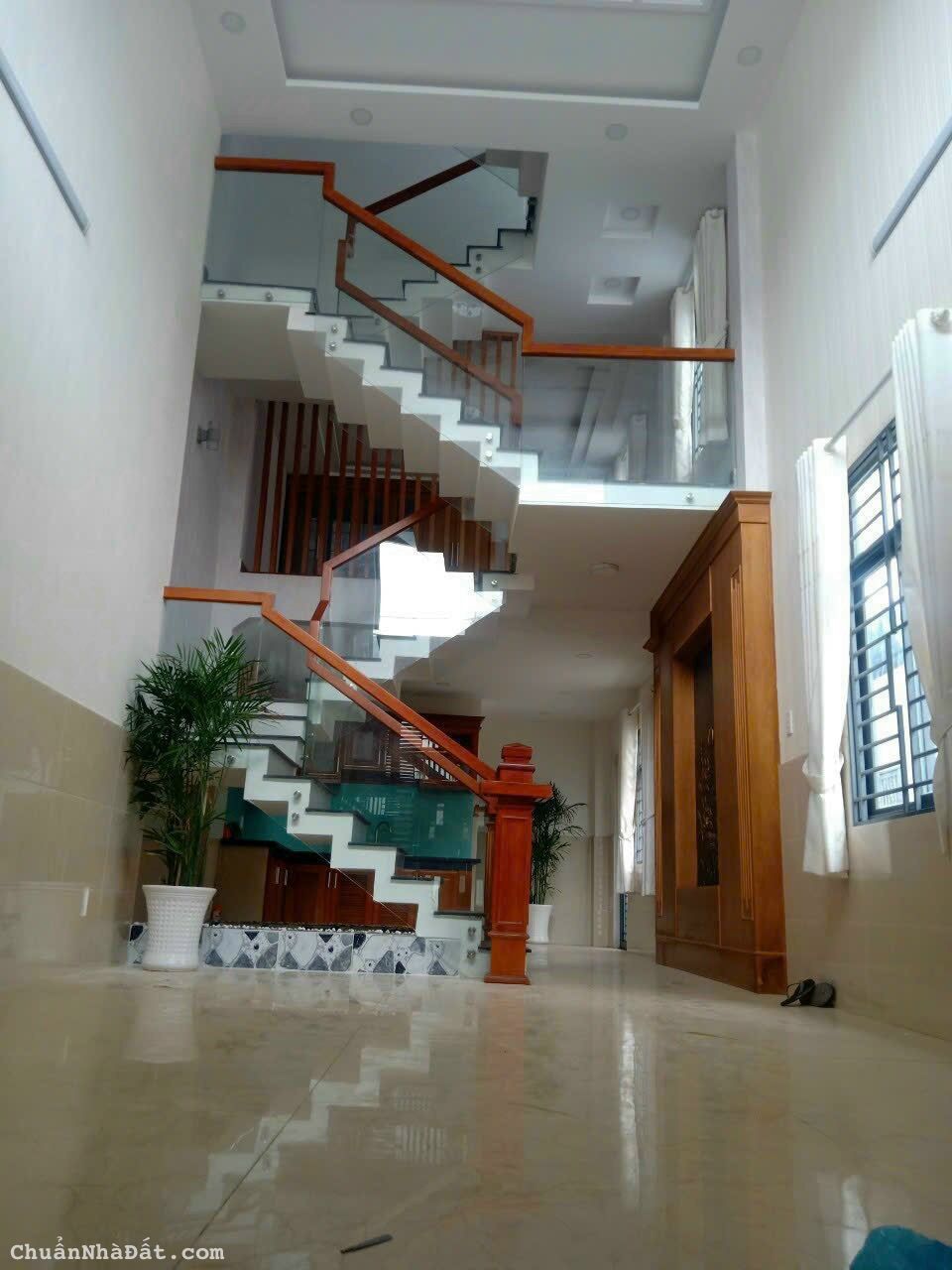 Nhà hẻm 1 sẹc sát mặt tiền Nguyễn Văn Công P3 - GV - gần chợ Tân Sơn Nhất