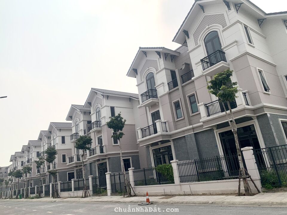 Vị Trí Vàng Tiện Ích Cơ Sở Hạ Tầng Đồng Bộ, Giá Đáy Cơ Hội Sinh Lời Cao. Vị Trí Vàng Tiện Ích Cơ Sở Hạ Tầng Đồng Bộ, Giá Đáy Cơ Hội Sinh Lời Cao.