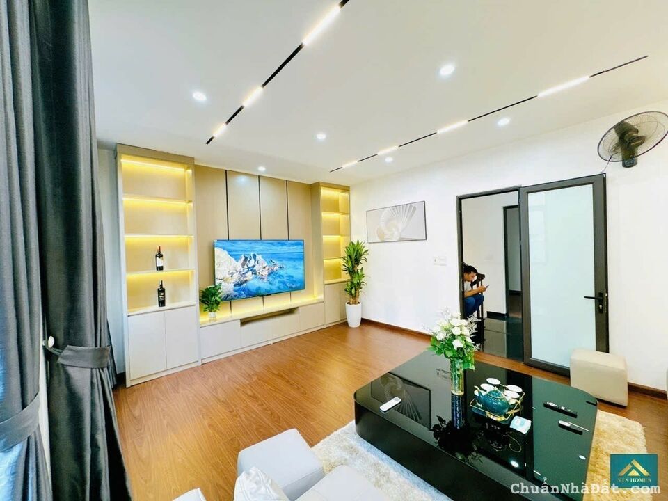 Ô tô 25m, Ngõ thông, Đẹp lung linh, nhà Hào Nam-0946383428