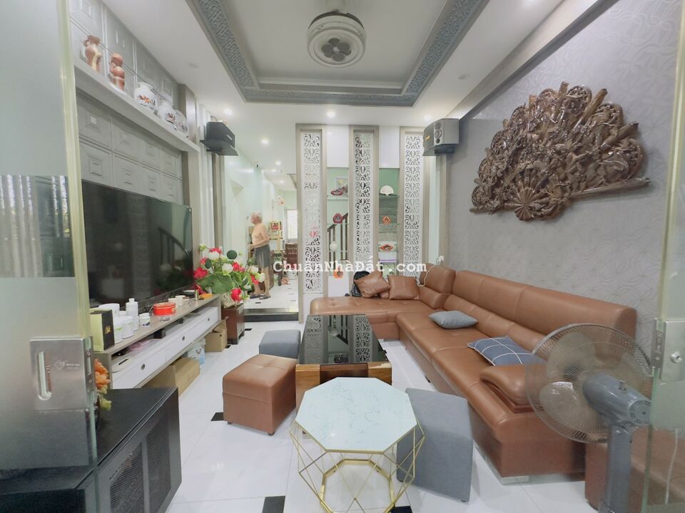 Ngõ 2.4m, Phân lô, Dân xây 8 năm, nhà Thái Hà-0946383428