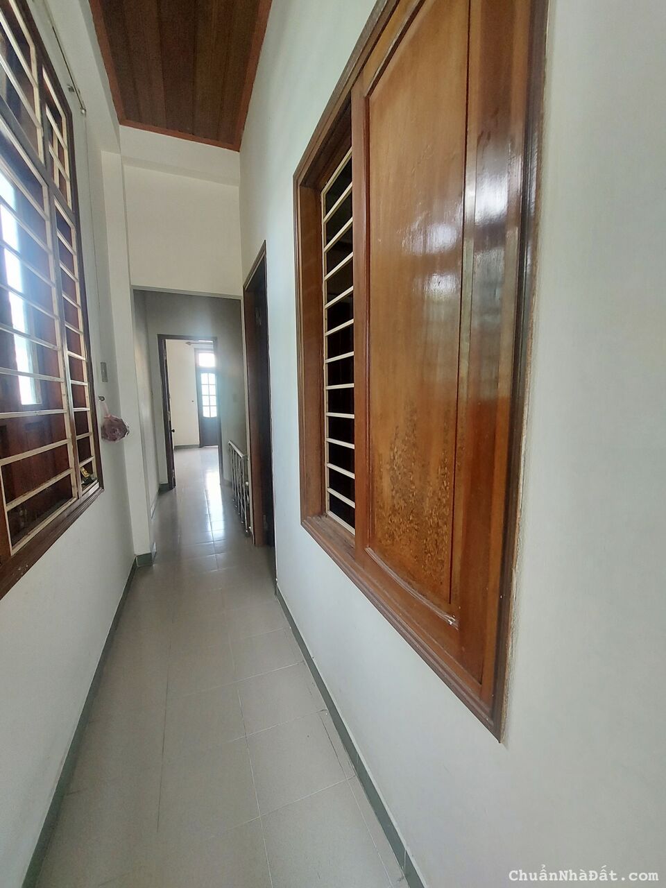 Bán nhà 2 Tầng DT 100m2, mặt tiền HÓA QUÊ TRUNG, Hải Châu, đường 5m, KD - Chỉ 5,4 Tỷ.