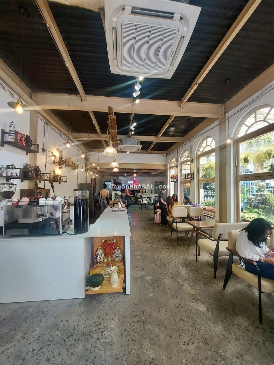 Mặt tiền kinh doanh Đắc Địa - Vị trí Vàng - Phố Tây CHÂU THỊ VĨNH TẾ, DT 206m2 - 31 Tỷ.