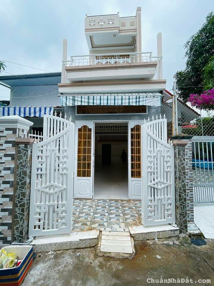 Nhà lầu 110m2 hẻm Trần Việt Châu giá dưới 2 tỉ 500 triệu an hòa cần thơ