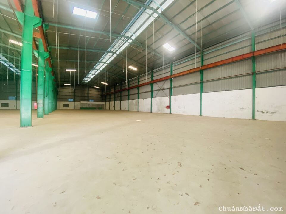 Cho thuê 3700m2 xưởng đầy đủ phòng cháy tại Định Trung, Vĩnh Yên, Vĩnh Phúc. Lh: 0986934038