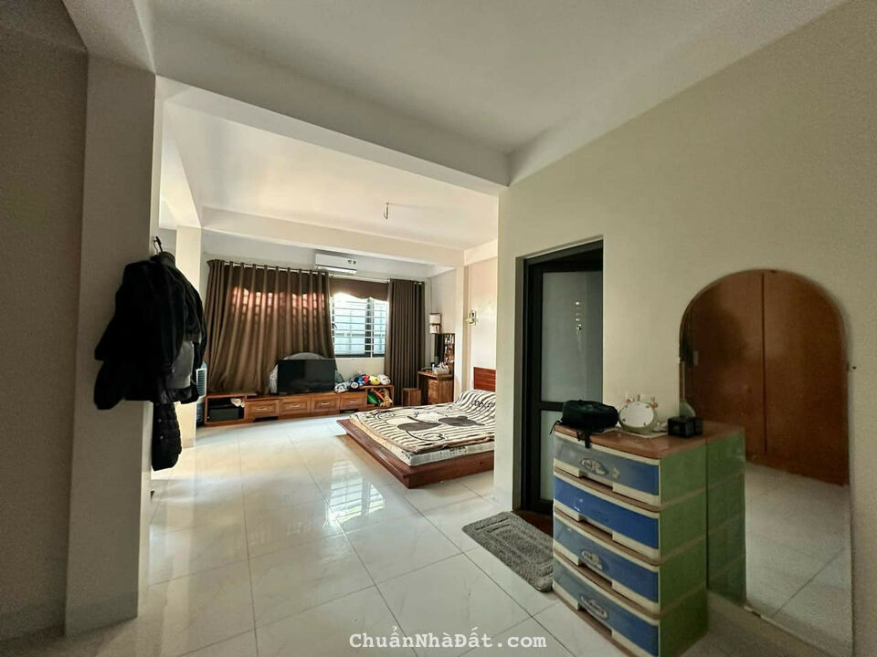 Bán nhà mặt phố kinh doanh cực sầm uất Mê Linh, Liên Bảo, Vĩnh Yên