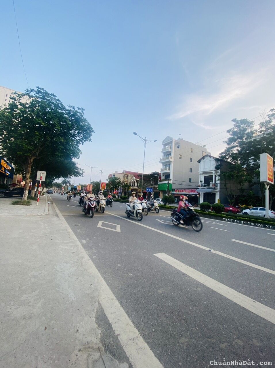 Bán nhà mặt phố Nguyễn Tất Thành, Khai Quang, Vĩnh Yên. Lh: 0986934038 Bán nhà mặt phố Nguyễn Tất Thành, Khai Quang, Vĩnh Yên. Lh: 0986934038