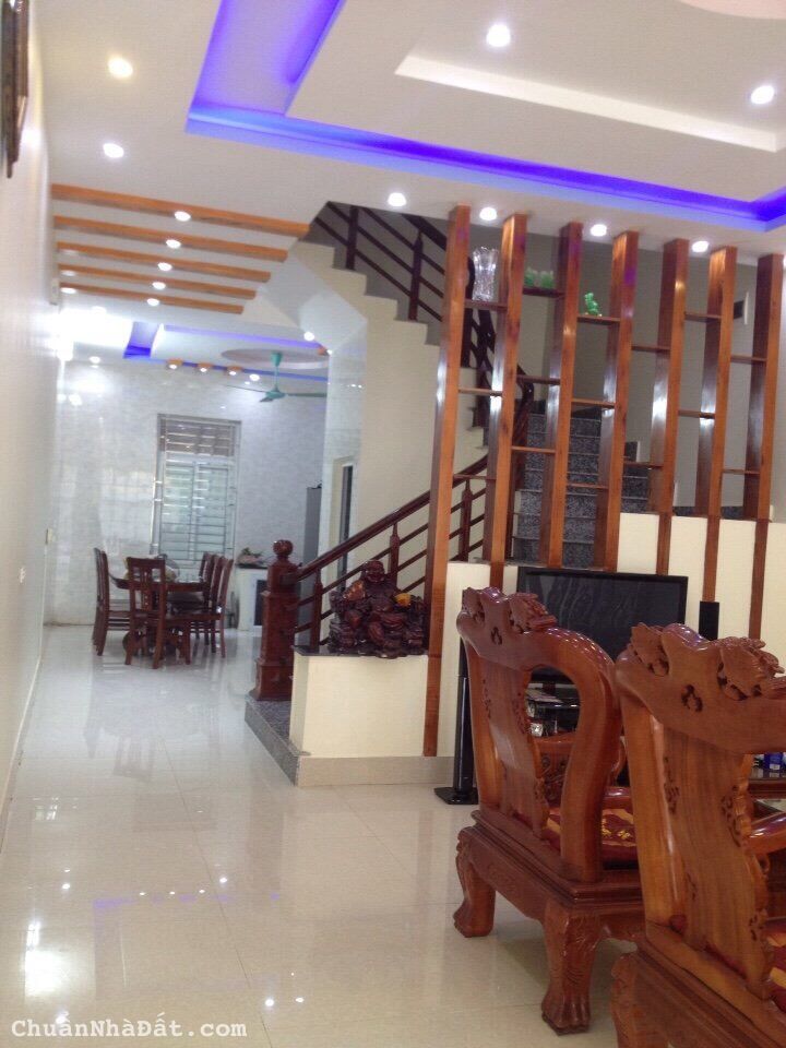 Bán nhà 4 tầng mặt đường Lạc Long Quân, Khai Quang, Vĩnh Yên, Vĩnh Phúc. Lh: 0986934038 Bán nhà 4 tầng mặt đường Lạc Long Quân, Khai Quang, Vĩnh Yên, Vĩnh Phúc. Lh: 0986934038